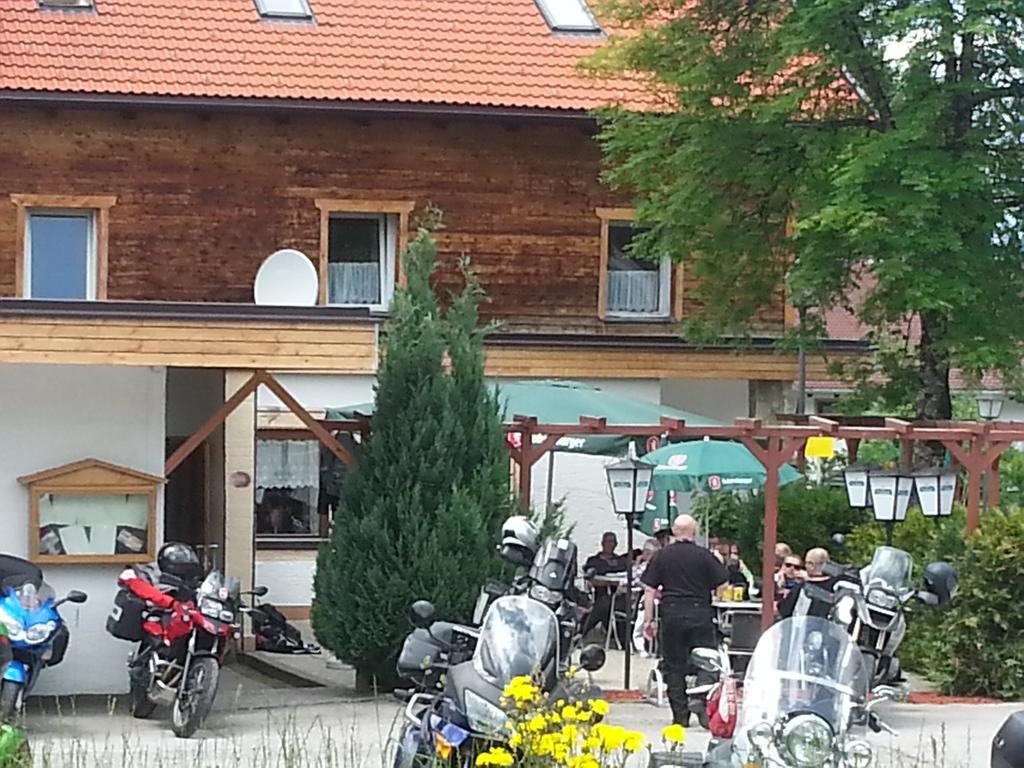 Gasthaus Traube Бихльбах Экстерьер фото